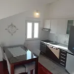 Silvije 아파트 산책길
